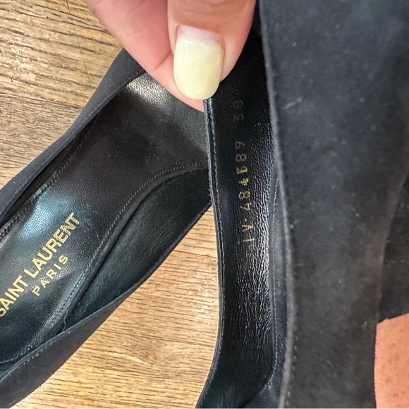 Saint Laurent Suede Pumps - Picture 9 of 11